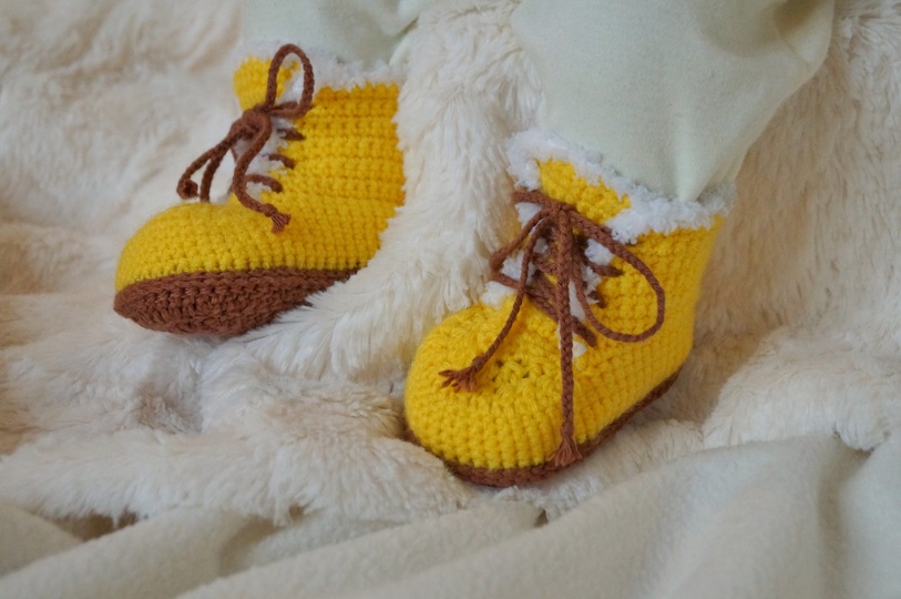 Häkelanleitung Babyschuhe: Babystiefel “Wintersonne“ - für den Winter