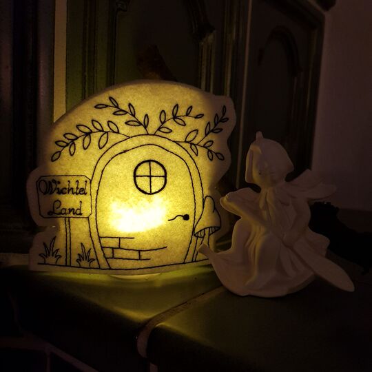 Stickdatei Wichteltür ins Wichtelland