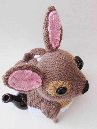 Vintage Woodland Deer Tea Cosy Knitting Pattern