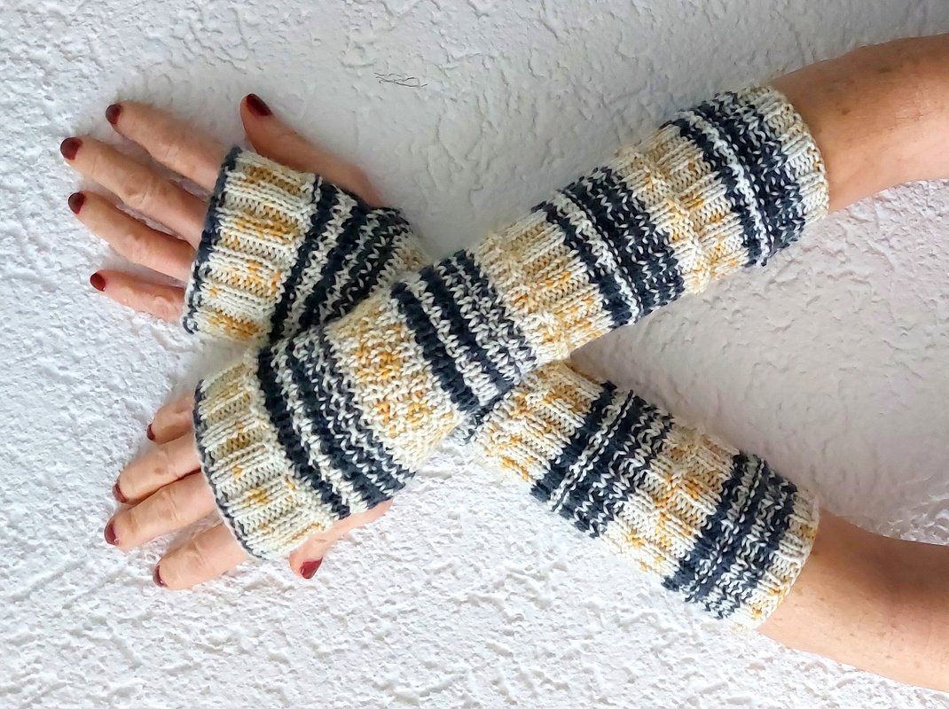 Anleitung Armstulpen "Herta"