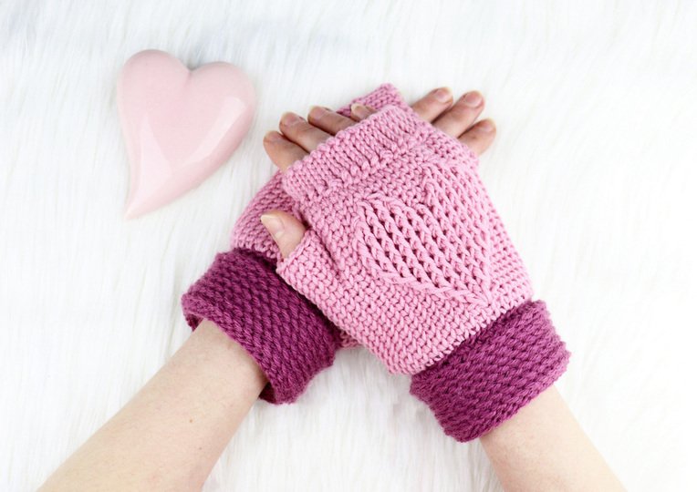 Handschuhe mit dem Herz für Erw./Kinder (stricklook, 2 Var.)
