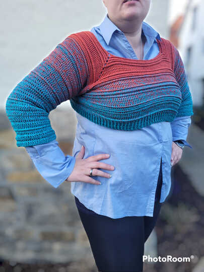 Short but chic - Crop Top Pullover häkeln in allen Damengrößen - RVO