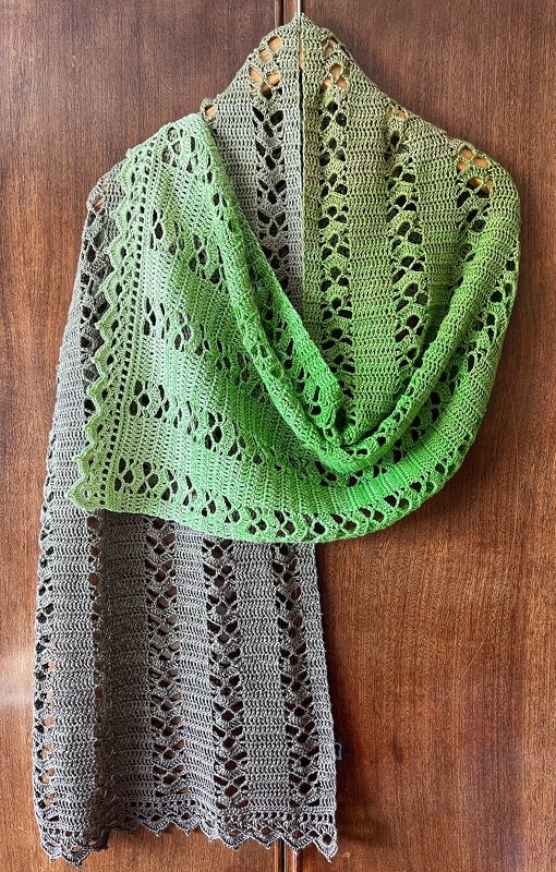 Pattern Ezella Shawl