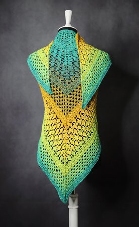 Crochet pattern Haltija Shawl