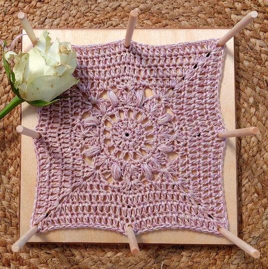 J-CAL Granny Square Jahresdecke Sweet Dream 2022