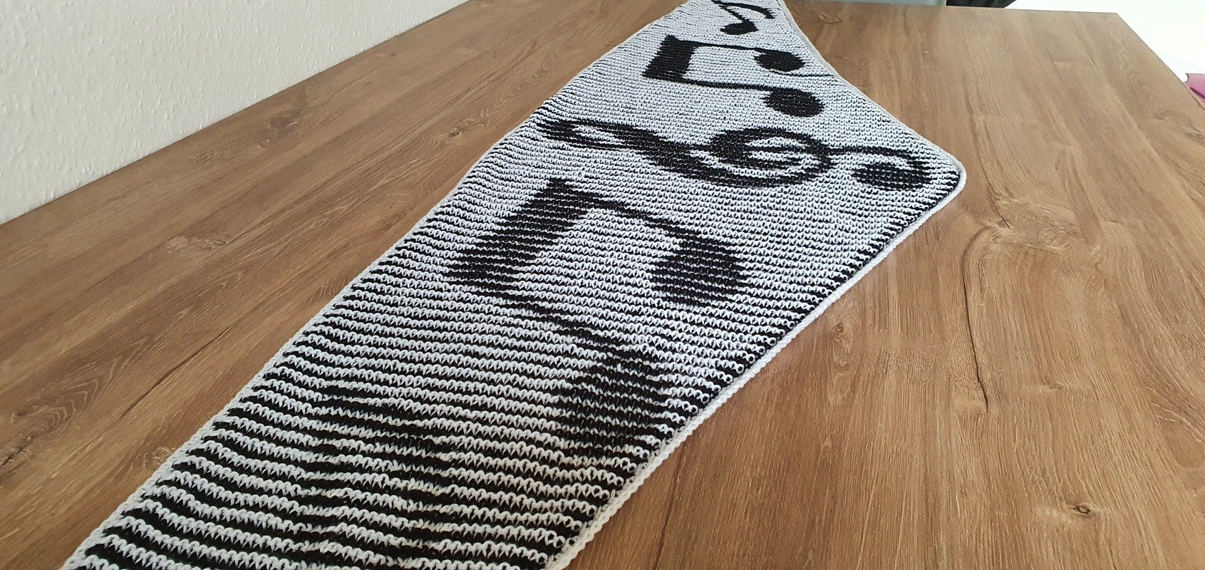 Musiknoten, flaches Tuch, Schattenstricken, Illusionsstricken, Motivtuch - Bild 2