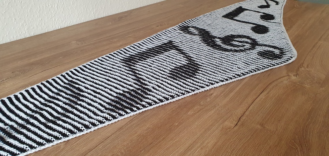 Musical Notes, Shadow Knitting, Illusion Knitting, Flat Motif Shawl