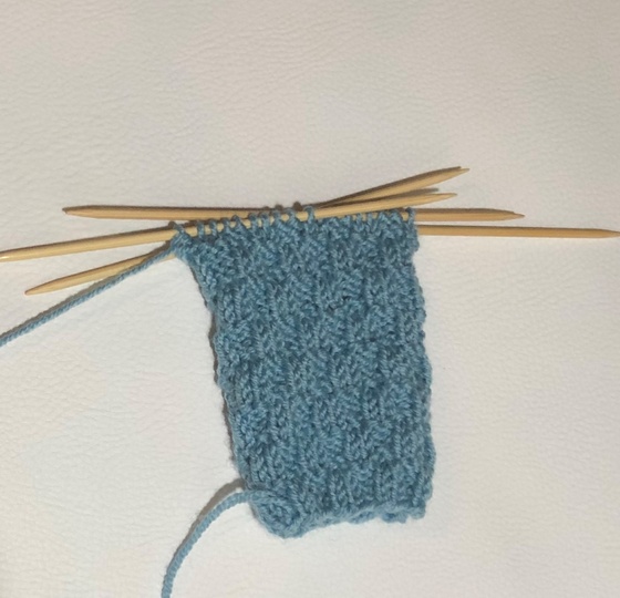 Armstulpen stricken für die ganze Familie