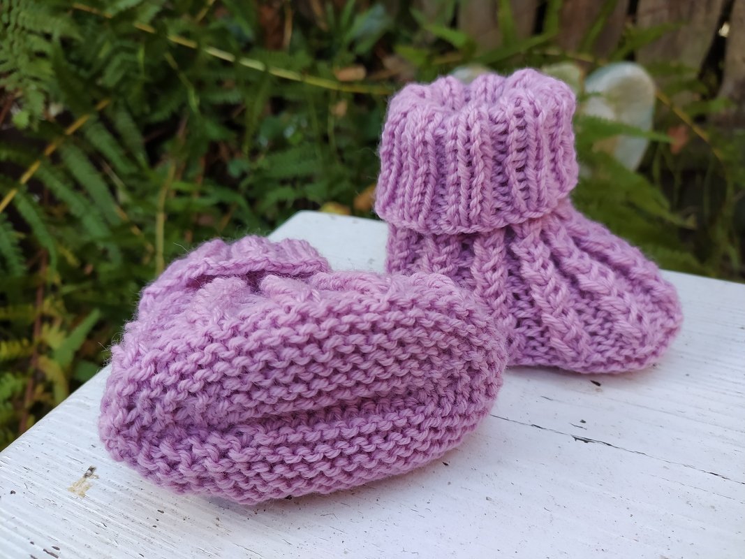 Strickanleitung für Babyschuhe "Dezember 2021"