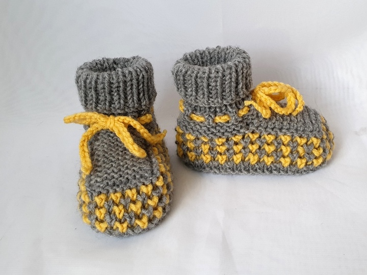 Strickanleitung Babyset Mütze und Booties, ca. 8 - 12 Monate unisex