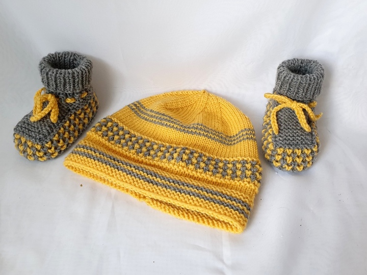 Strickanleitung Babyset Mütze und Booties, ca. 8 - 12 Monate unisex