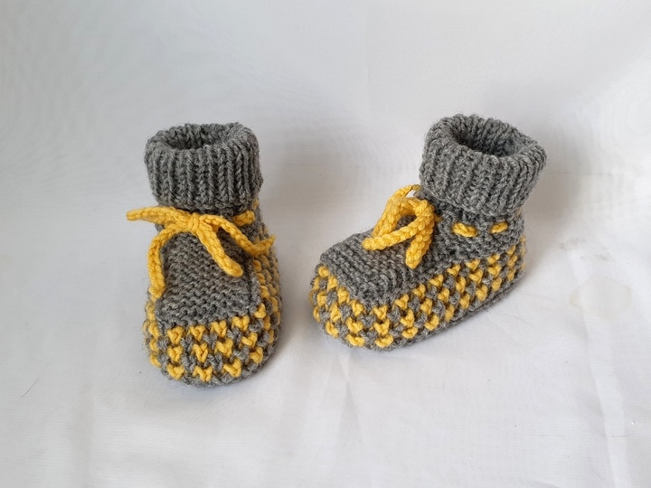 Strickanleitung Babyset Mütze und Booties, ca. 8 - 12 Monate unisex