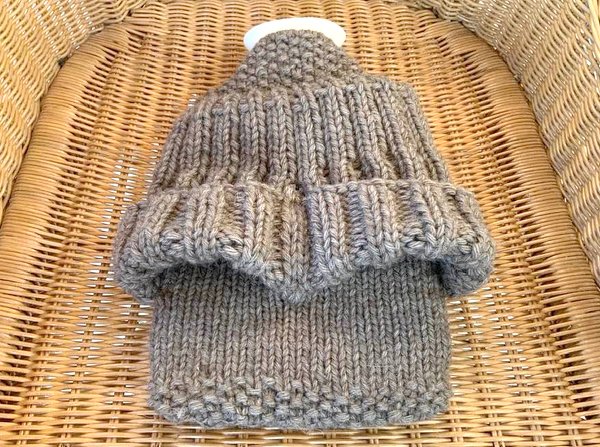 gestrickter Wärmflaschenüberzug "Heiße Füsse"