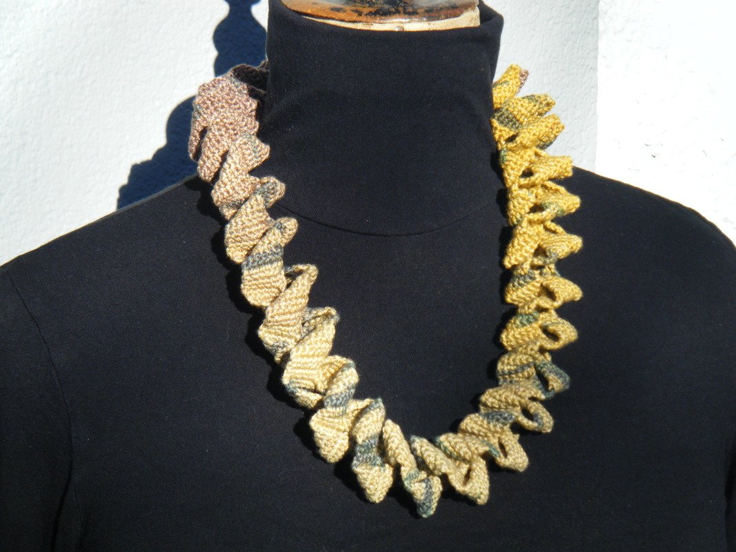Knitting pattern necklace "origami" - Image 3