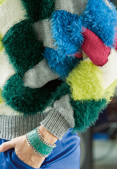 Strickanleitung: echter Hingucker der Entrelac-Pulli im Stil der 80er Jahre