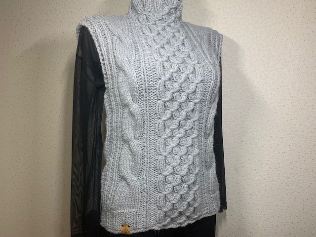 Knitting instructions for the "Smokey Grey" slipover - Image 3