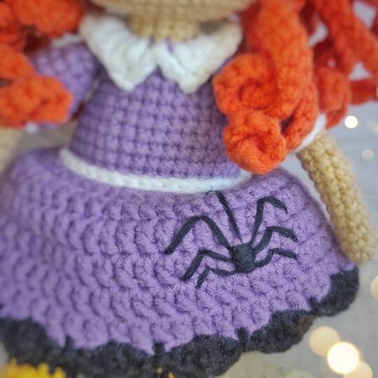 Häkelanleitung kleine freundliche Hexe, Halloween-Puppe