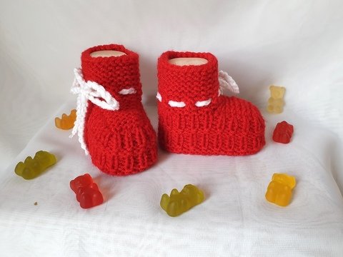 Strickanleitung Babyschuhe mit 2 Nadeln gestrickt