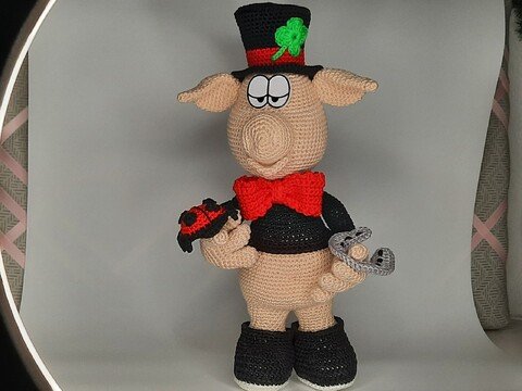 Silvesterschwein Frederick von Piggels - Amigurumi Häkelanleitung