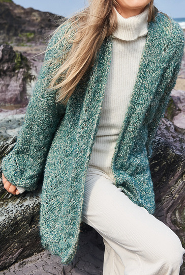 Strickanleitung: Jacke mit silbernem Paillettengarn