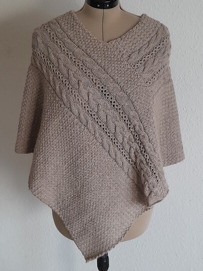 Strickanleitung - Poncho "Amelie"