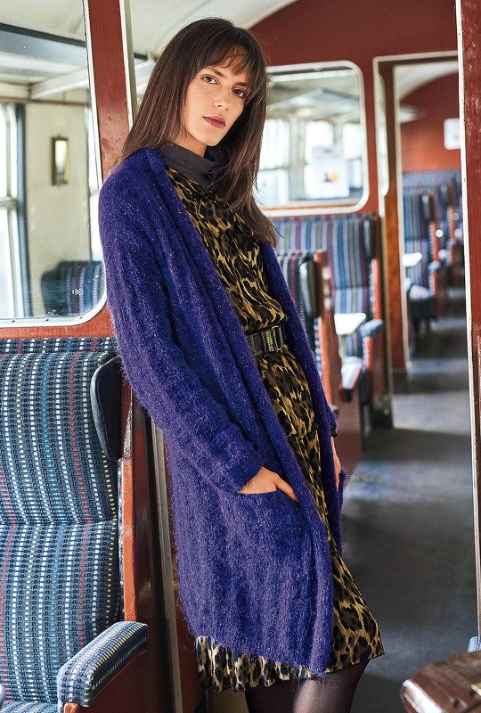 Strickanleitung: Verschlusslose lila Longjacke im Strukturmuster - Bild 2