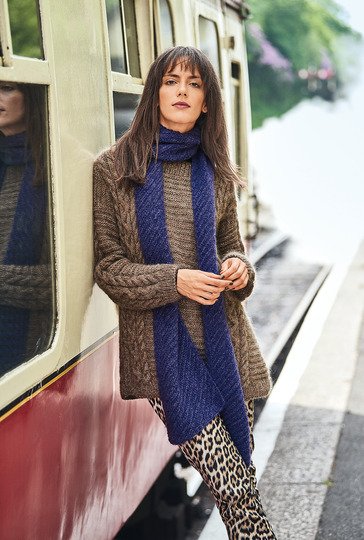 Strickanleitung: Pulli mit schrägen Kanten und Schal