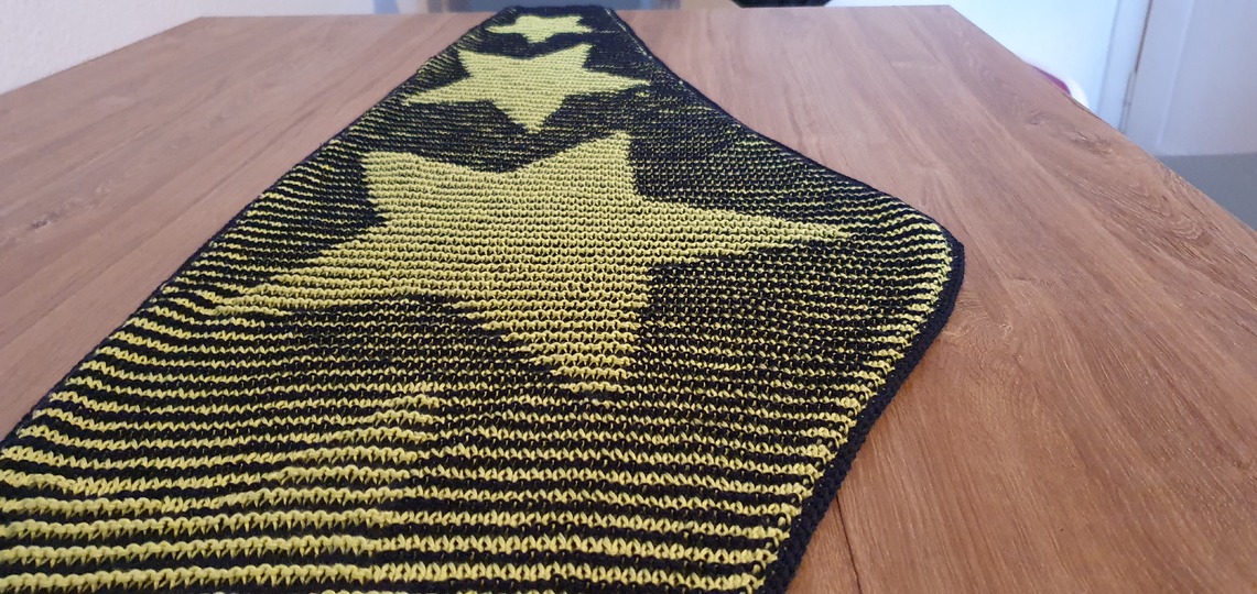 Stars, Shadow Knitting, Illusion Knitting, Flat Motif Shawl