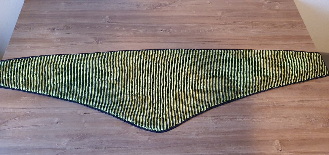 Stars, Shadow Knitting, Illusion Knitting, Flat Motif Shawl