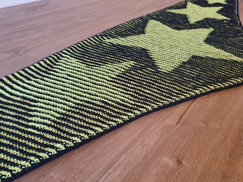 Stars, Shadow Knitting, Illusion Knitting, Flat Motif Shawl