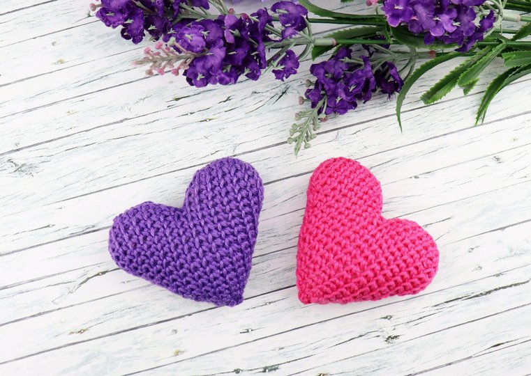 Sehr schönes gehäkeltes Herz! Sieht wie gestrickt aus!