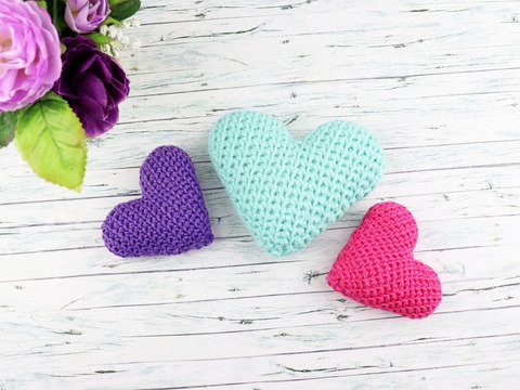 Sehr schönes gehäkeltes Herz! Sieht wie gestrickt aus!