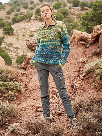 Strickanleitung: Pulli im Mustermix in Petrol-Kiwi-Holz meliert