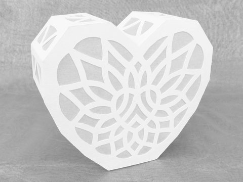 Tischleuchte in Herzform – Bastelanleitung und Vorlagen