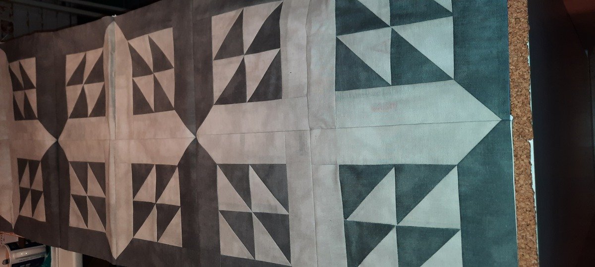 Nähen auf Papier, eine Grundanleitung für gerade Nähte