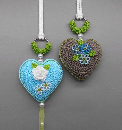 Herz Dekohänger in 2 Versionen - sehr einfach und schnell aus Wollresten