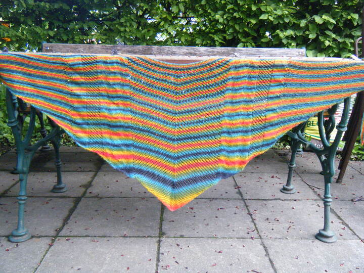 Knitting pattern scarf "colourful time out"