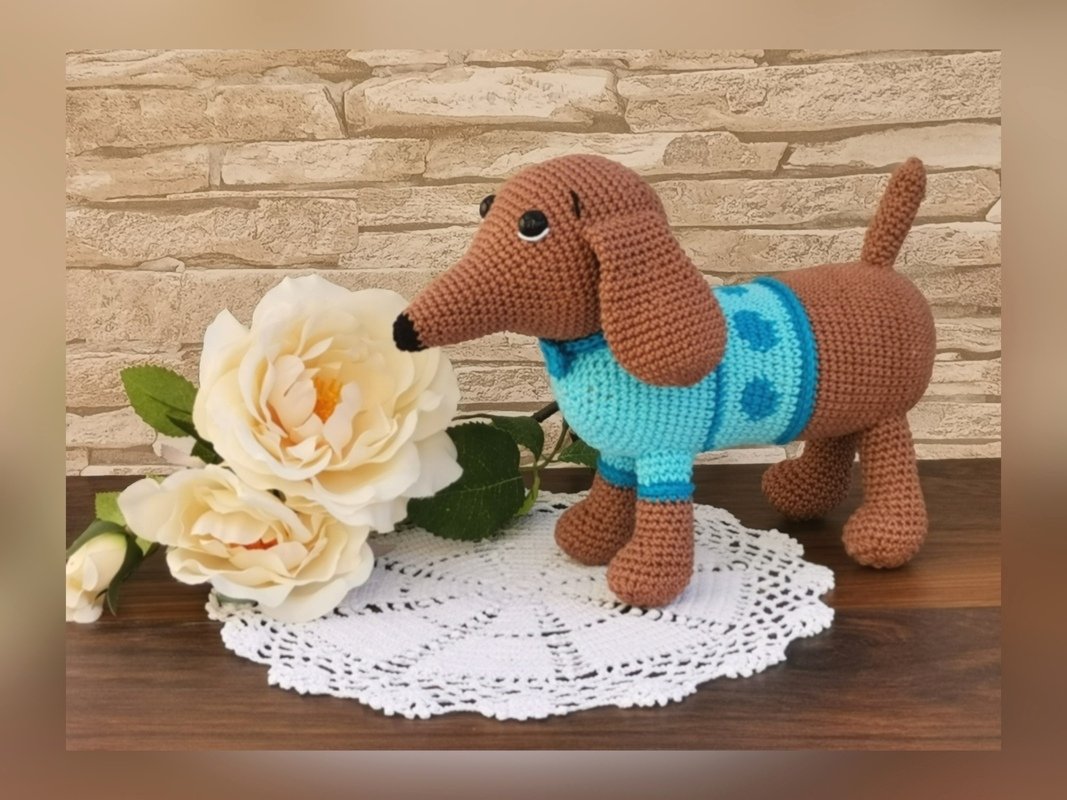 Frankie - crochetpattern dachshund