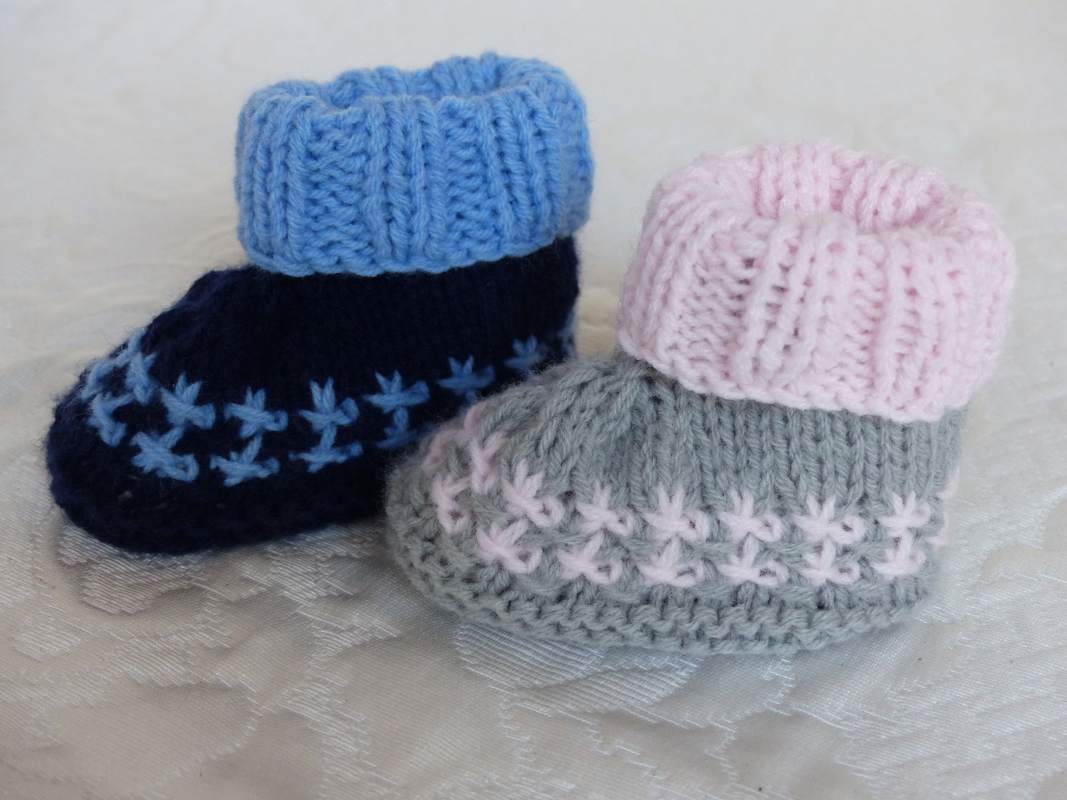 Strickanleitung für Babyschuhe "Januar 2022"