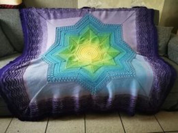 Häkelanleitung Kuscheldecke Minou