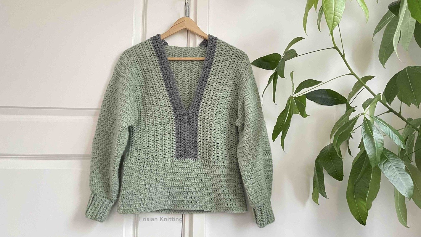 Crochet pattern V-neck Sweater "Apple"