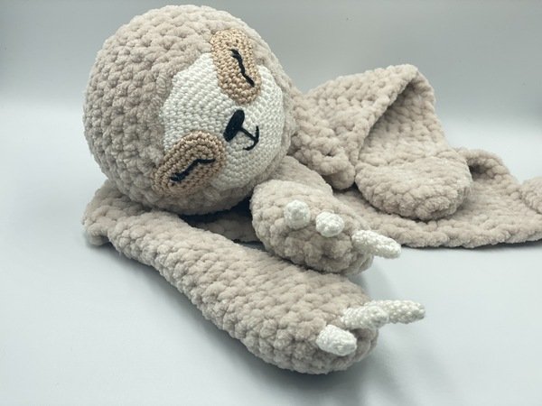 Crochet Pattern - Comforter Sloth (Cuddly Sloth)