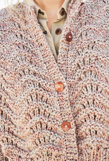 Strickanleitung: Kastige Jacke im Wellenmuster