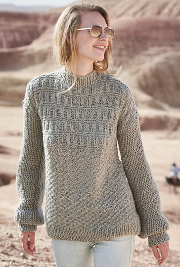 Strickanleitung: Khakifarbener Pulli mit quer gestrickten Ärmeln
