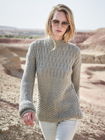 Strickanleitung: Khakifarbener Pulli mit quer gestrickten Ärmeln