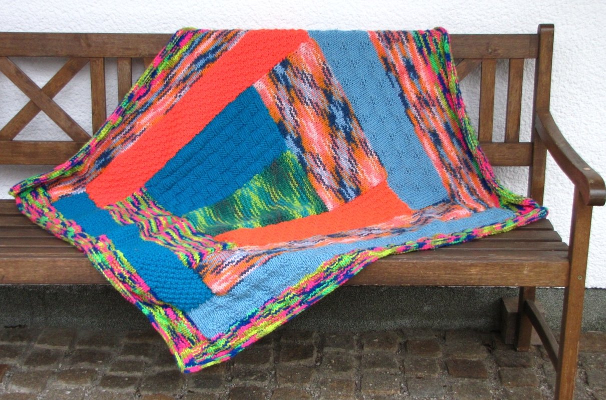 Kunterbunte Gute Laune Decke - Patchwork - Strickanleitung - Bild 2