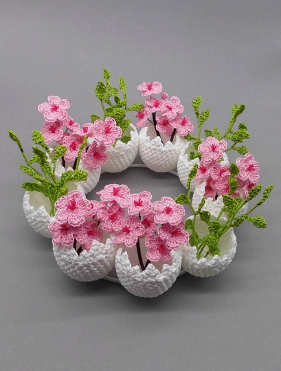 Crochet decoration cherry blossoms and easter eggs - simple and versatile