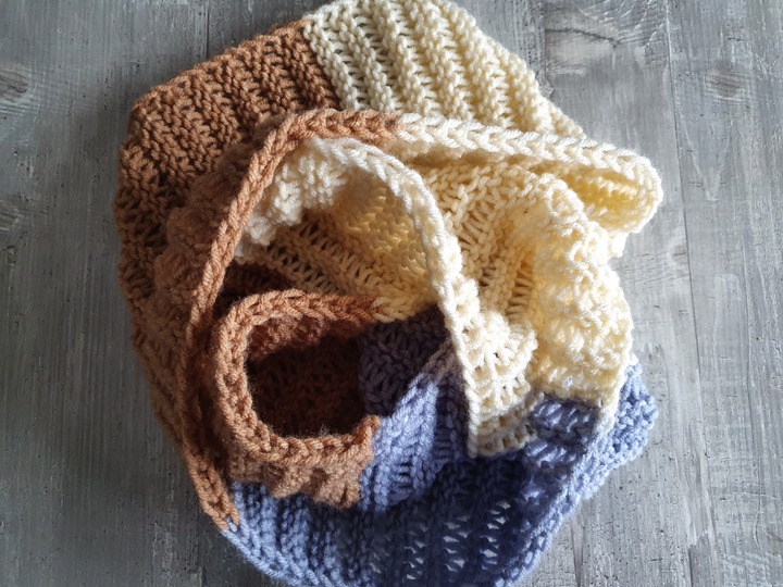 Kostenlose Strickanleitung für einen Loop im Fallmaschenmuster!