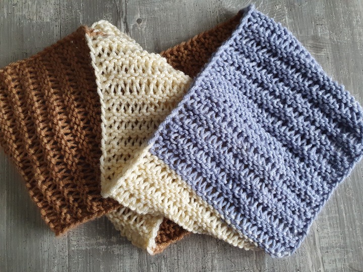 Kostenlose Strickanleitung für einen Loop im Fallmaschenmuster!