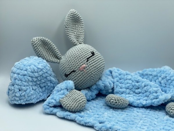 Crochet Pattern - Comforter Bunny (Cuddly Bunny)